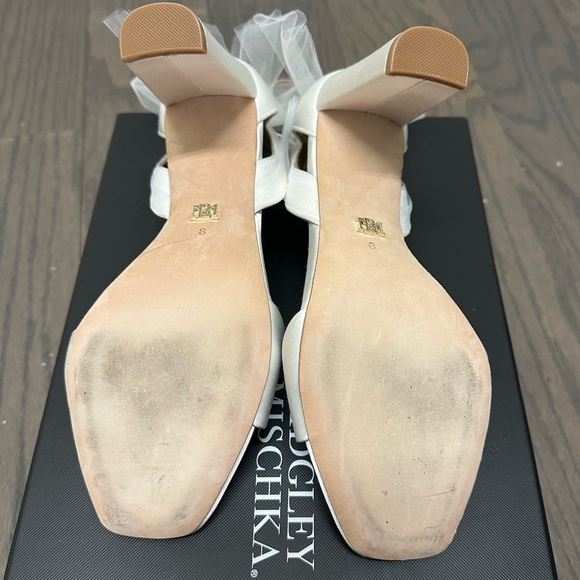 Badgley Mischka Kim Heels Size 8 White - Picture 3 of 4